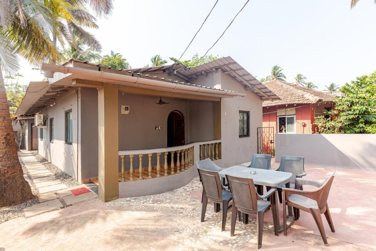 Valerys Nest Bogmalo - Private Villa Near The Beach And Dabolim Airport Exterior photo