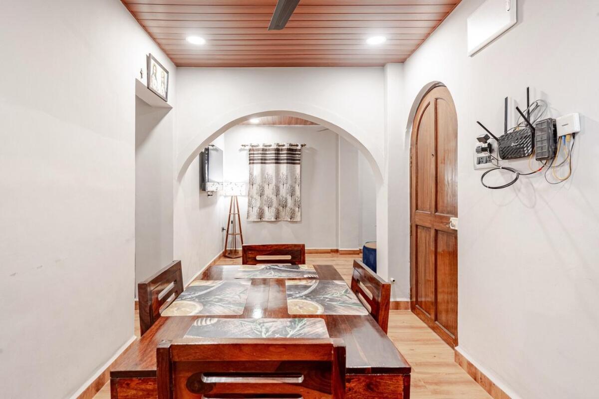 Valerys Nest Bogmalo - Private Villa Near The Beach And Dabolim Airport Exterior photo